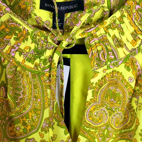 Women's Banana Republic Neon Yellow Paisley Fanned Keyhole Mini Dress Size Small - Picture 7 of 11